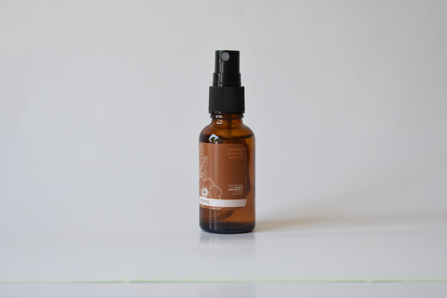 Perfume de aromaterapia cítrico con naranja y verbena para energía, frescura y bienestar diario