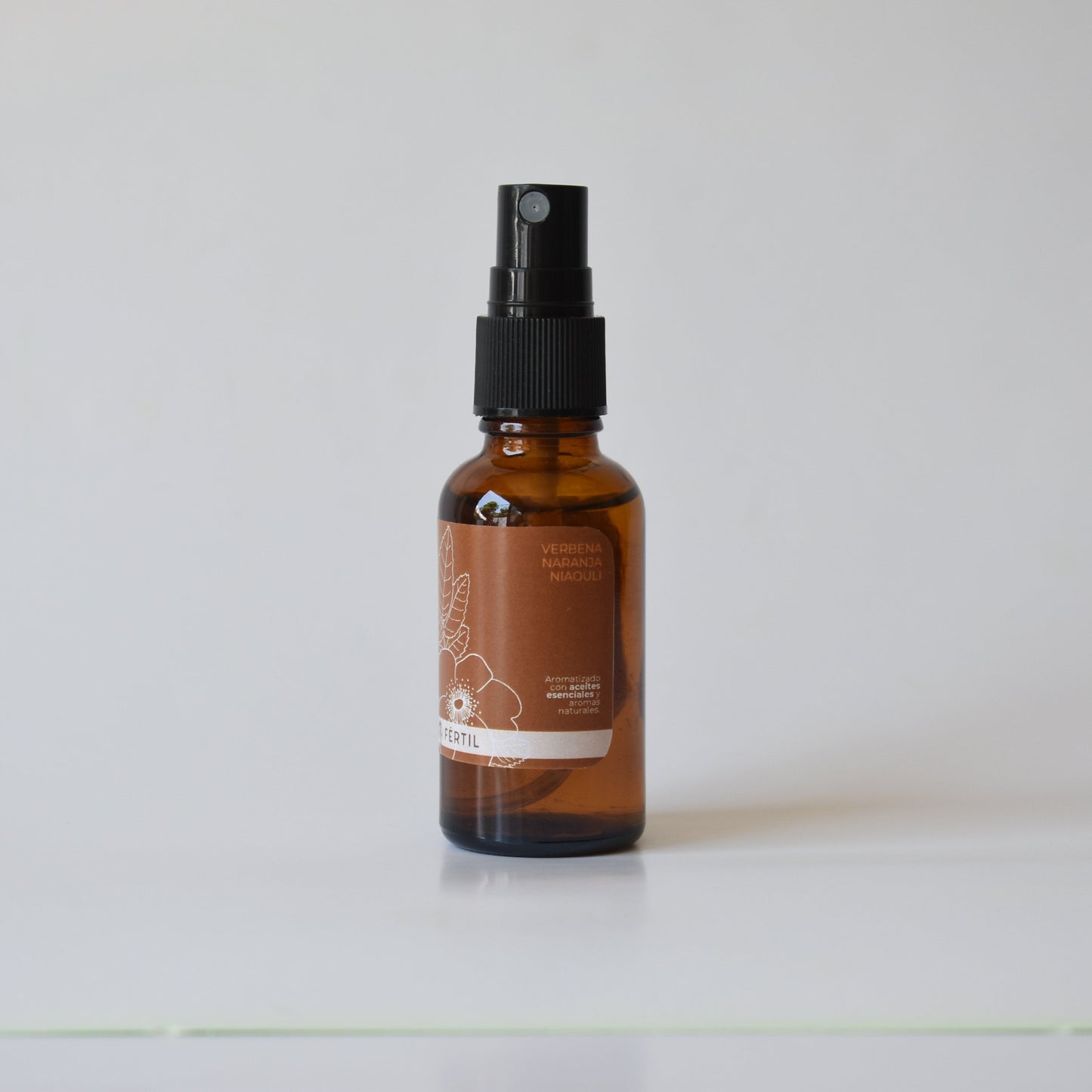 Perfume de aromaterapia cítrico con naranja y verbena para energía, frescura y bienestar diario