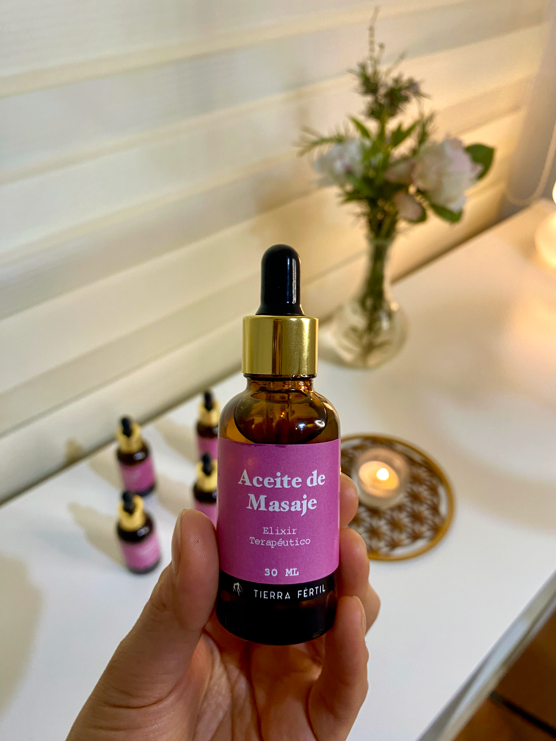 Aceite de masaje de aromaterapia con gaulteria, eucalipto y romero para aliviar dolor muscular y tensiones