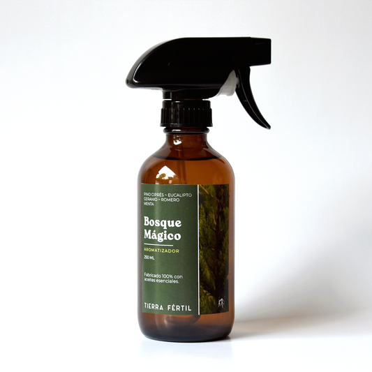Aromatizador de ambientes con aromas a un Bosque Mágico hecho con Aceites esenciales eucalipto, menta, romero y ciprés 