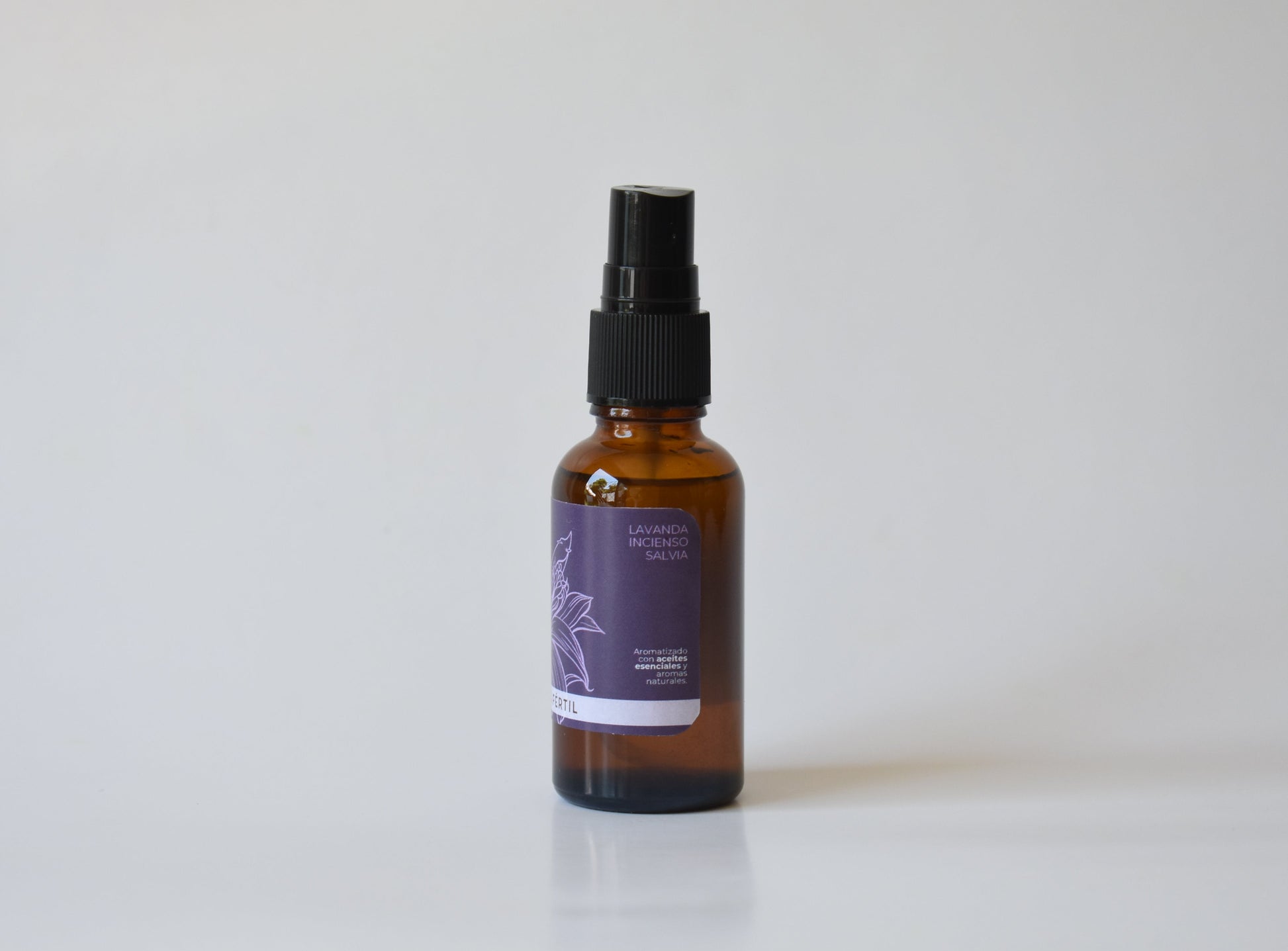 perfume-natural-aplicacion-lavanda-salvia-incienso